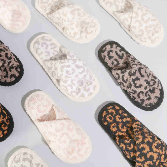Soft Crossover Leopard Pattern Slippers